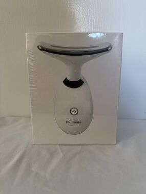 Blumene Face Pro 1.0 microcurrent/LED facial wand